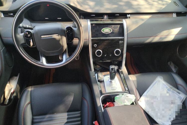 Used Land Rover Discovery Sport 2021 249 PS R-Dynamic S Performance Edition Center Console