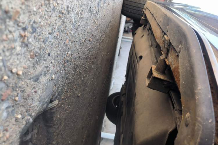 Used Land Rover Discovery Sport 2021 249 PS R-Dynamic S Performance Edition Chassis Front Right