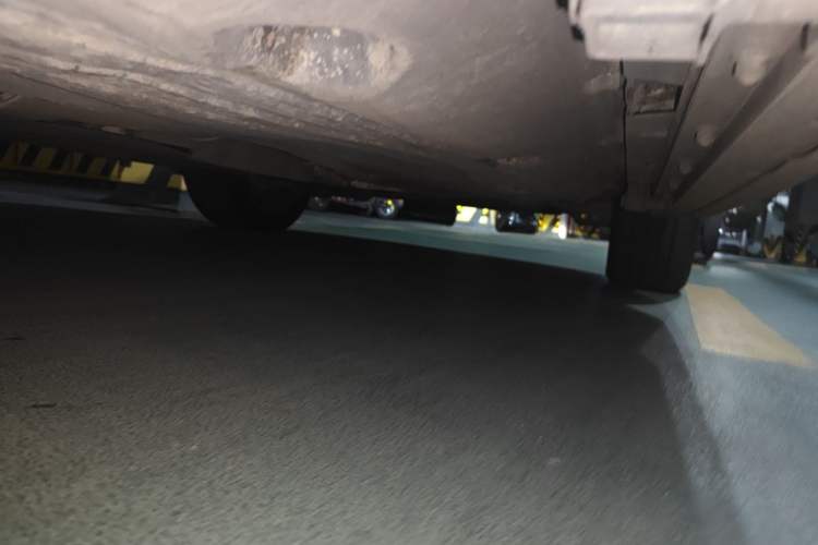 Used Land Rover Discovery Sport 2021 200 PS Family Edition Chassis Rear Right
