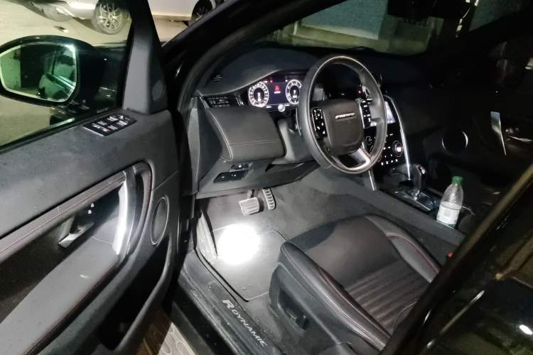 Used Land Rover Discovery Sport 2021 249 PS R-Dynamic S Performance Edition Driver Seat