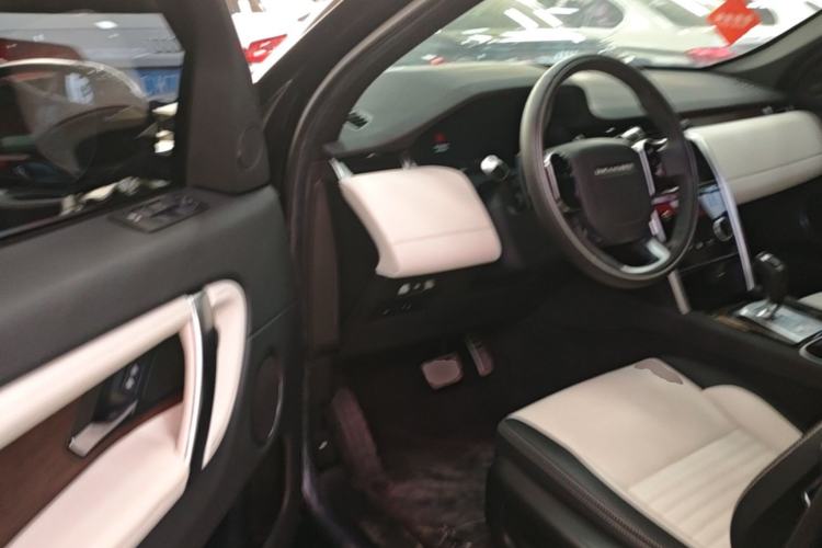 Used Land Rover Discovery Sport 2021 249 PS R-Dynamic S Performance Edition Driver Seat