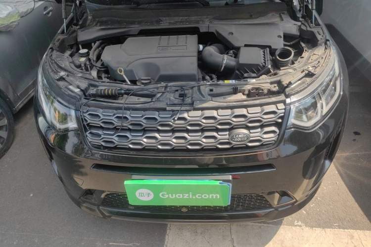 Used Land Rover Discovery Sport 2021 249 PS R-Dynamic S Performance Edition Engine Bay