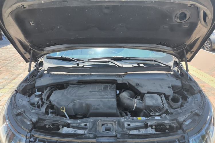 Used Land Rover Discovery Sport 2021 249 PS R-Dynamic SE Performance Tech Edition 7 Seats Engine Bay