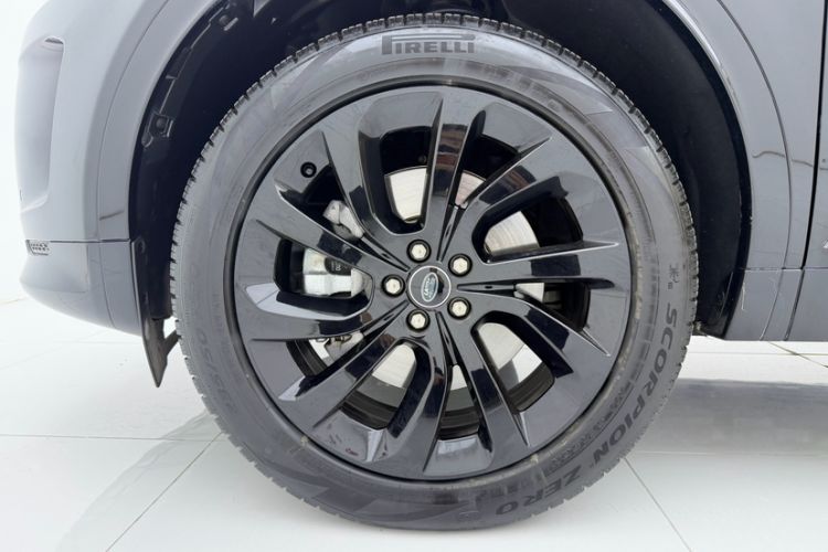 Used Land Rover Discovery Sport 2021 249 PS R-Dynamic S Performance Edition Exterior 2