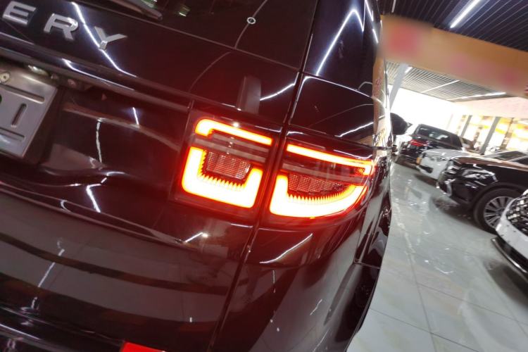 Used Land Rover Discovery Sport 2021 249 PS R-Dynamic S Performance Edition Exterior 3