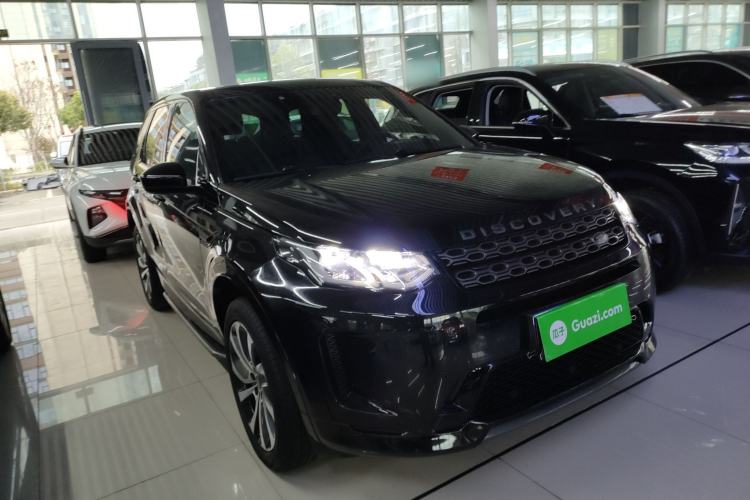 Used Land Rover Discovery Sport 2021 249 PS R-Dynamic S Performance Edition Front Right 45 Deg