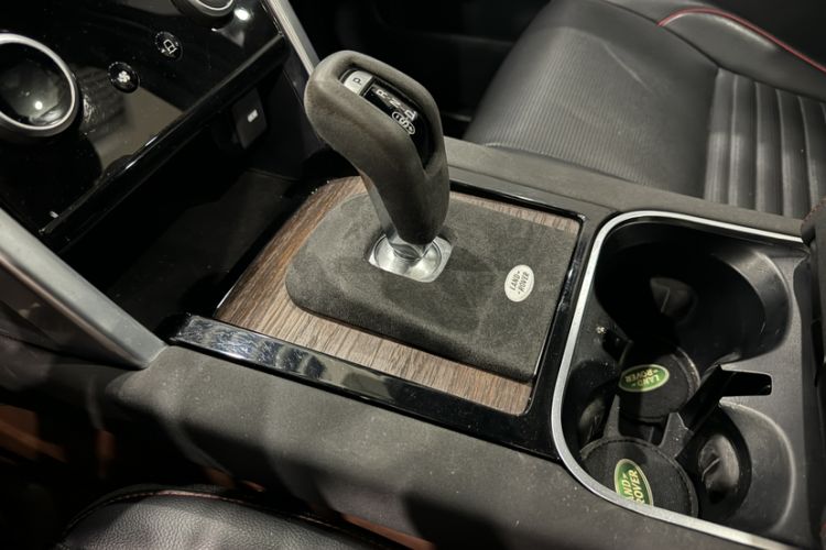 Used Land Rover Discovery Sport 2021 249 PS R-Dynamic SE Performance Tech Edition 5 Seats Interior 2