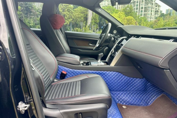 Used Land Rover Discovery Sport 2021 249 PS R-Dynamic S Performance Edition Interior 3