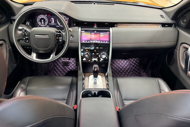 Used Land Rover Discovery Sport 2021 249 PS R-Dynamic SE Performance Tech Edition 5 Seats Interior 3