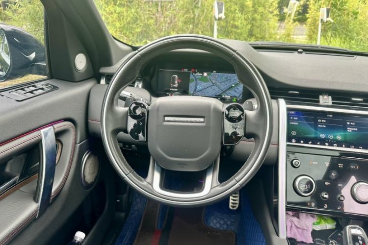 Used Land Rover Discovery Sport 2021 249 PS R-Dynamic S Performance Edition Interior 5
