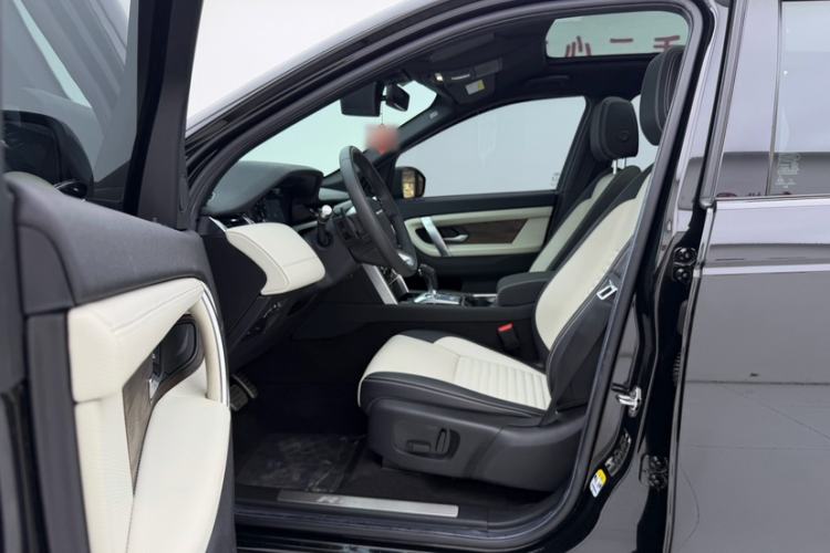 Used Land Rover Discovery Sport 2021 249 PS R-Dynamic S Performance Edition Interior 7
