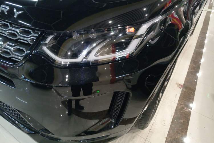 Used Land Rover Discovery Sport 2021 249 PS R-Dynamic SE Performance Tech Edition 5 Seats Left Front Headlight