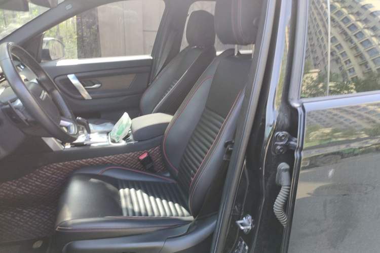 Used Land Rover Discovery Sport 2021 249 PS R-Dynamic S Performance Edition Left Front Seat