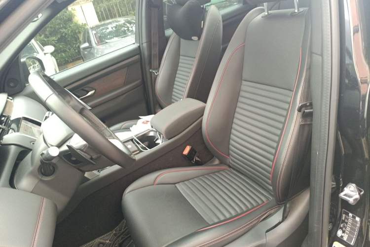 Used Land Rover Discovery Sport 2021 249 PS R-Dynamic S Performance Edition Left Front Seat
