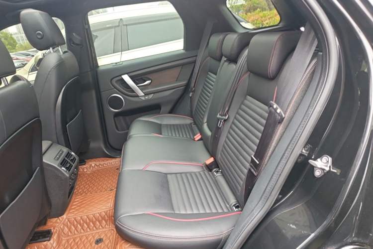 Used Land Rover Discovery Sport 2021 249 PS R-Dynamic SE Performance Tech Edition 5 Seats Left Rear Seat