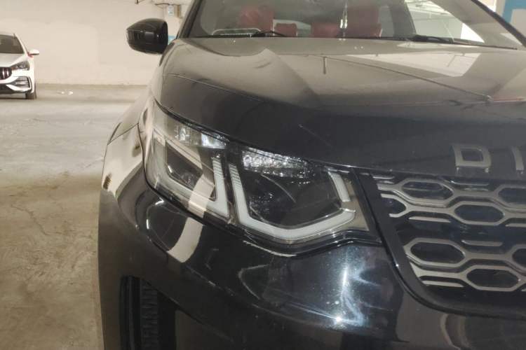 Used Land Rover Discovery Sport 2021 249 PS R-Dynamic S Performance Edition Right Front Headlight