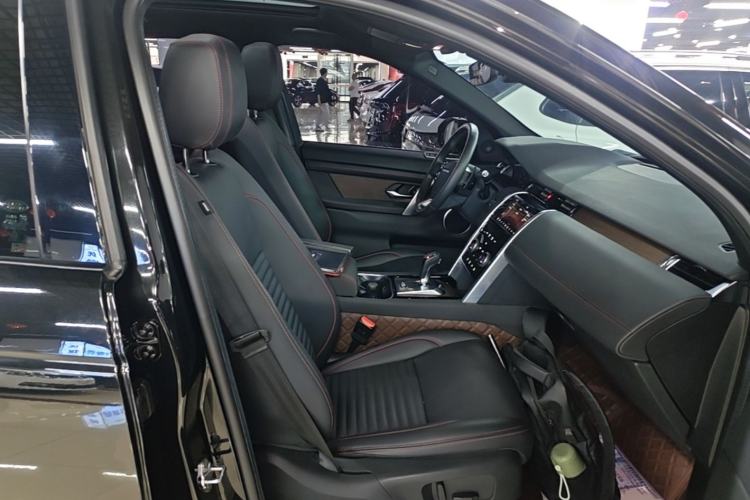 Used Land Rover Discovery Sport 2021 249 PS R-Dynamic S Performance Edition Right Front Seat