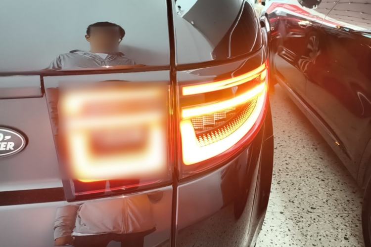 Used Land Rover Discovery Sport 2021 249 PS R-Dynamic S Performance Edition Right Rear Taillight
