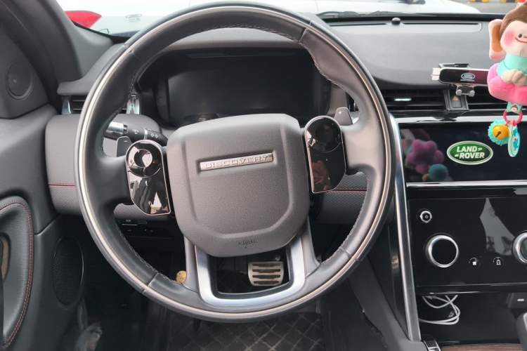Used Land Rover Discovery Sport 2021 249 PS R-Dynamic S Performance Edition Steering Wheel
