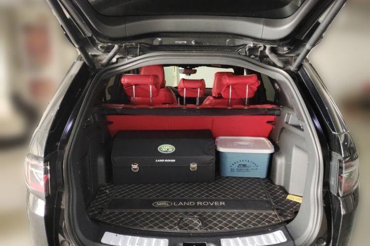 Used Land Rover Discovery Sport 2021 249 PS R-Dynamic S Performance Edition Trunk
