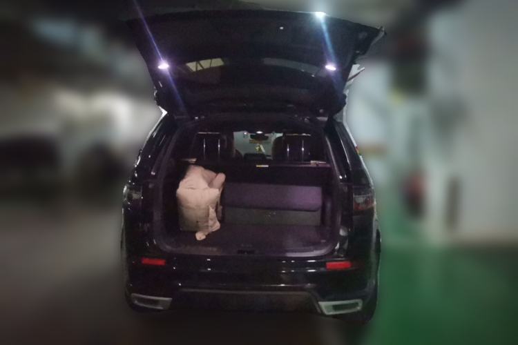 Used Land Rover Discovery Sport 2021 249 PS R-Dynamic S Performance Edition Trunk
