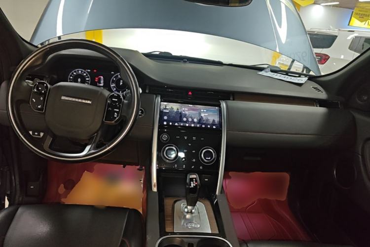 Used Land Rover Discovery Sport 2021 249 PS R-Dynamic S Performance Edition Center Console