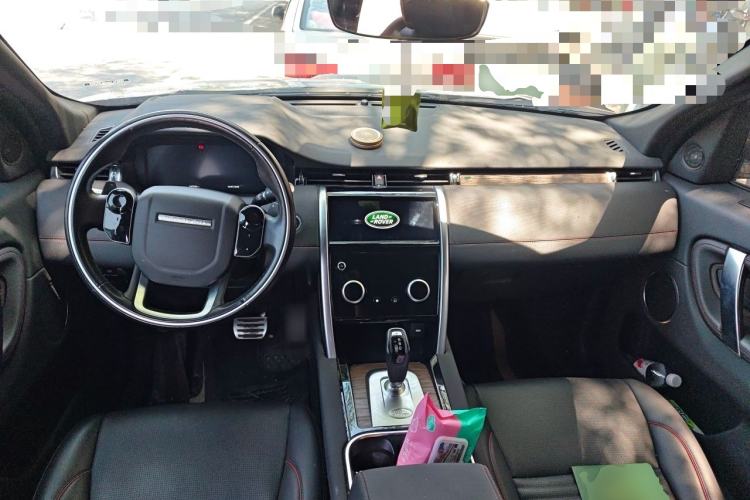 Used Land Rover Discovery Sport 2021 249 PS R-Dynamic S Performance Edition Center Console