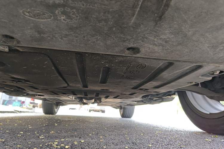 Used Land Rover Discovery Sport 2021 249 PS R-Dynamic S Performance Edition Chassis Front