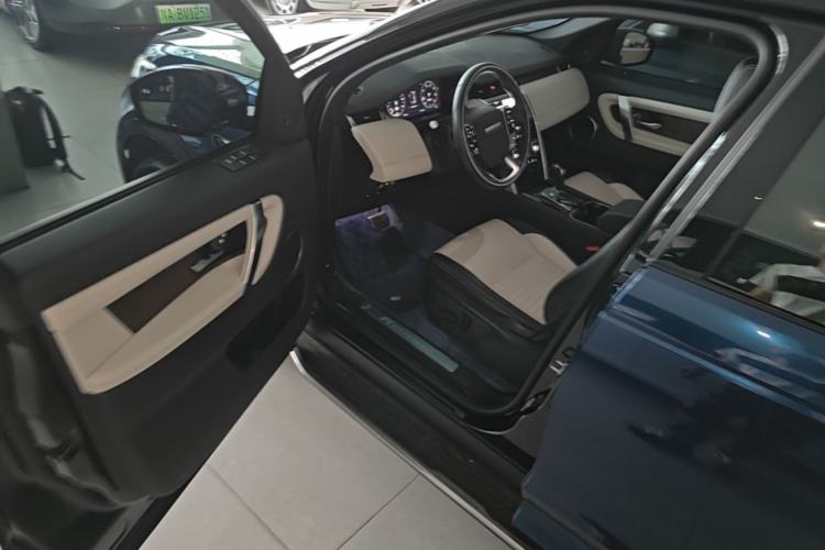 Used Land Rover Discovery Sport 2021 249 PS R-Dynamic S Performance Edition Driver Seat