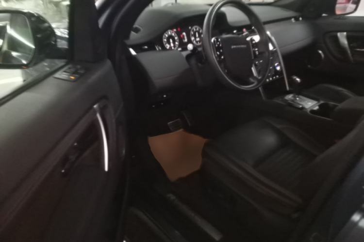 Used Land Rover Discovery Sport 2021 249 PS R-Dynamic S Performance Edition Driver Seat