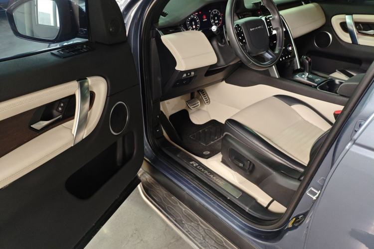 Used Land Rover Discovery Sport 2021 249 PS R-Dynamic S Performance Edition Driver Seat