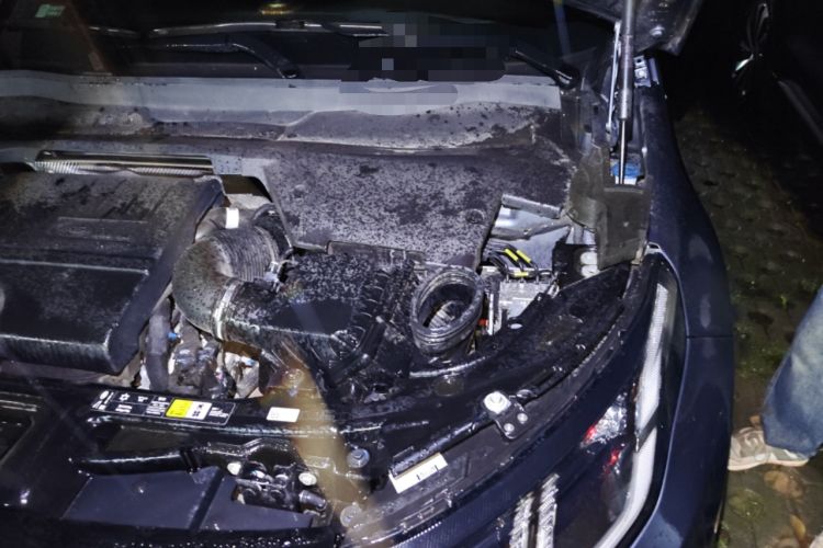 Used Land Rover Discovery Sport 2021 249 PS R-Dynamic S Performance Edition Engine Bay Left