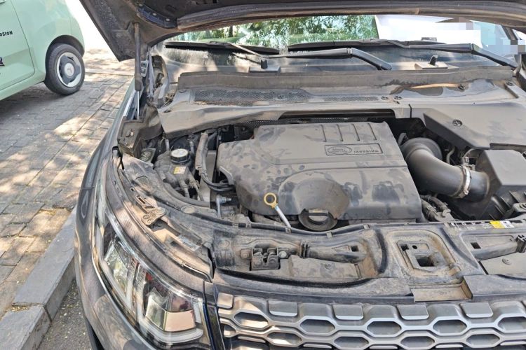 Used Land Rover Discovery Sport 2021 249 PS R-Dynamic S Performance Edition Engine Bay Right