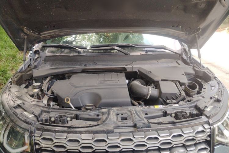 Used Land Rover Discovery Sport 2021 249 PS R-Dynamic SE Performance Tech Edition 7 Seats Engine Bay