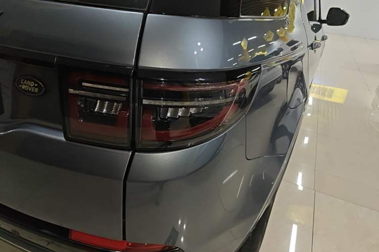 Used Land Rover Discovery Sport 2021 249 PS R-Dynamic S Performance Edition Exterior 3