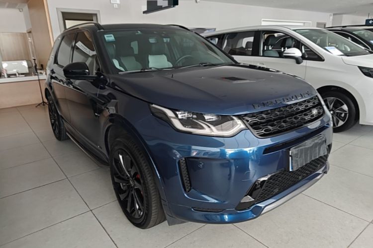 Used Land Rover Discovery Sport 2021 249 PS R-Dynamic S Performance Edition Front Right 45 Deg