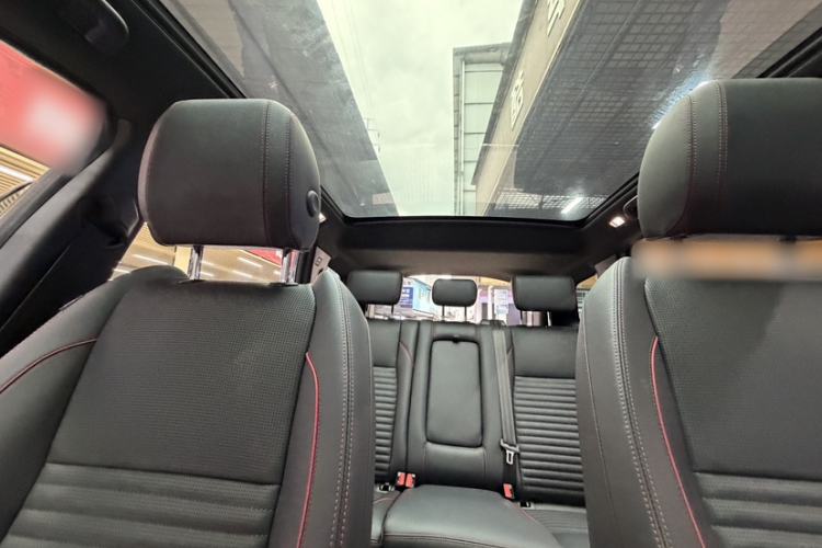 Used Land Rover Discovery Sport 2021 249 PS R-Dynamic S Performance Edition Headliner