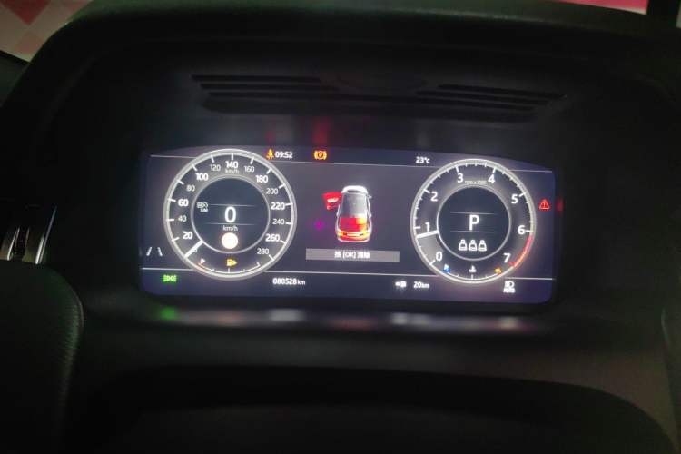 Used Land Rover Discovery Sport 2021 249 PS R-Dynamic S Performance Edition Instrument Cluster
