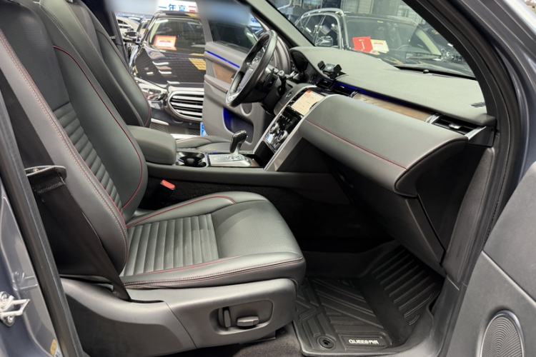 Used Land Rover Discovery Sport 2021 249 PS R-Dynamic S Performance Edition Interior 2