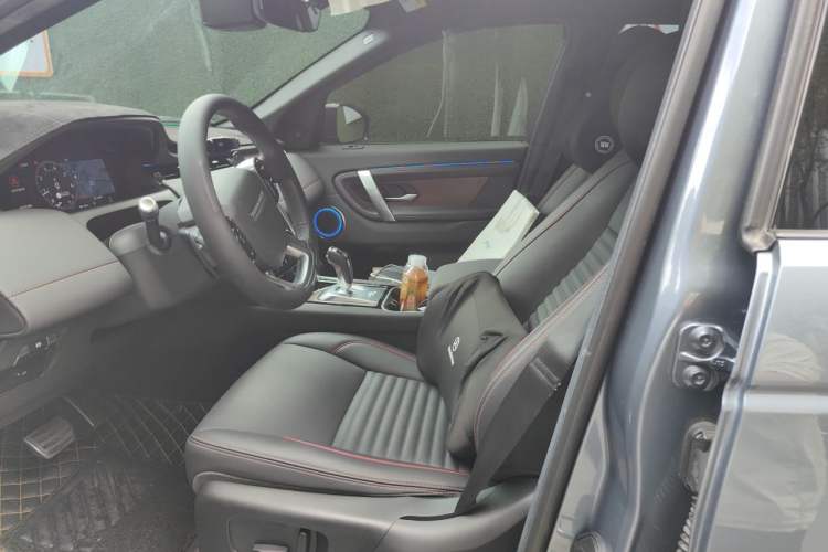 Used Land Rover Discovery Sport 2021 249 PS R-Dynamic S Performance Edition Left Front Seat