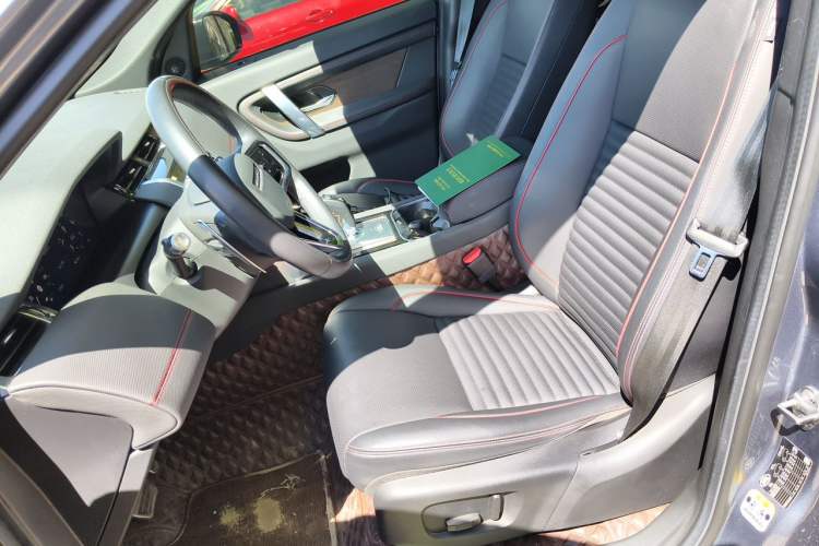 Used Land Rover Discovery Sport 2021 249 PS R-Dynamic S Performance Edition Left Front Seat