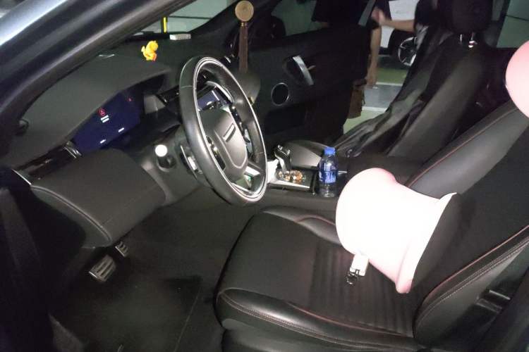 Used Land Rover Discovery Sport 2021 249 PS R-Dynamic S Performance Edition Left Front Seat