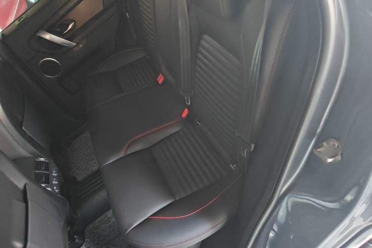 Used Land Rover Discovery Sport 2021 249 PS R-Dynamic S Performance Edition Left Rear Seat