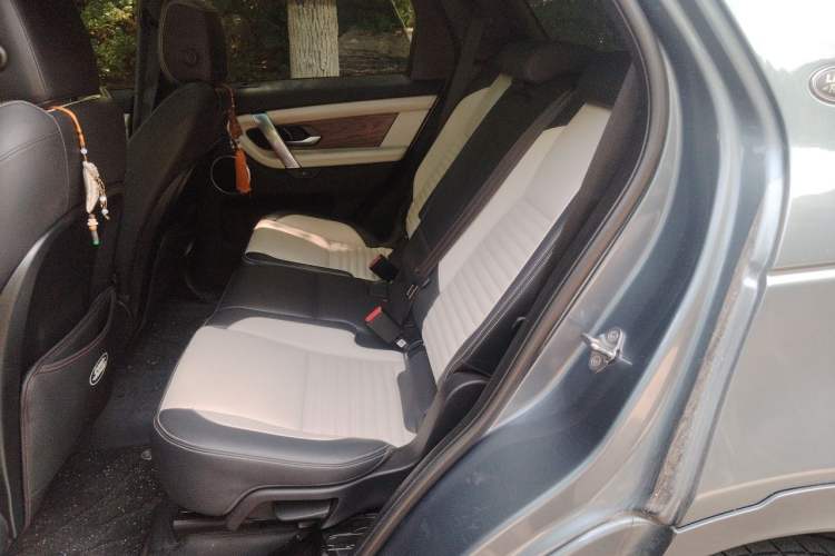 Used Land Rover Discovery Sport 2021 249 PS R-Dynamic SE Performance Tech Edition 7 Seats Left Rear Seat