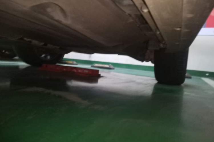 Used Land Rover Discovery Sport 2021 249 PS R-Dynamic S Performance Edition Left Side Sill