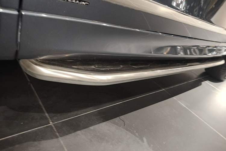 Used Land Rover Discovery Sport 2021 249 PS R-Dynamic S Performance Edition Left Side Sill