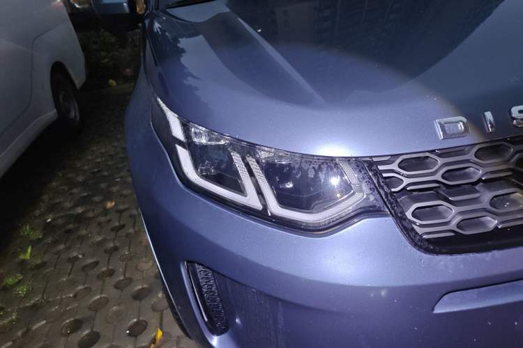Used Land Rover Discovery Sport 2021 249 PS R-Dynamic S Performance Edition Right Front Headlight