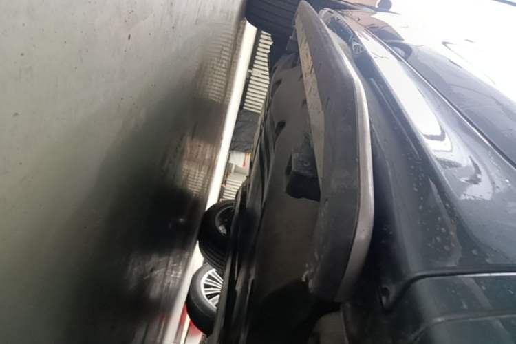 Used Land Rover Discovery Sport 2021 249 PS R-Dynamic S Performance Edition Right Side Sill