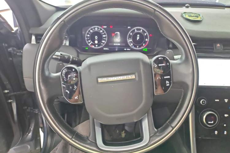 Used Land Rover Discovery Sport 2021 249 PS R-Dynamic SE Performance Tech Edition 5 Seats Steering Wheel