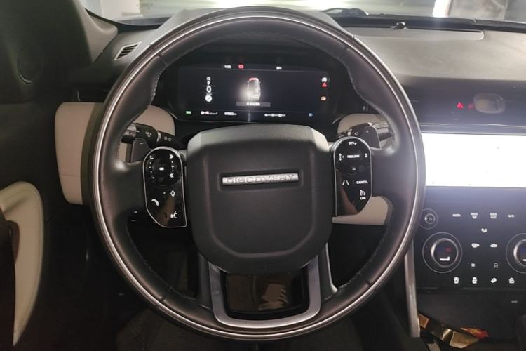 Used Land Rover Discovery Sport 2021 249 PS R-Dynamic SE Performance Tech Edition 5 Seats Steering Wheel